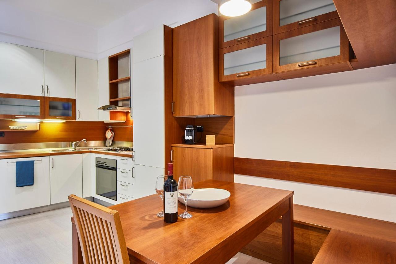 Sempione Luxury Suite - Exclusive Apartment Milano Exteriör bild